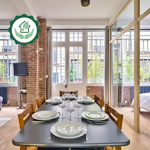 New Loft In The Heart Of - An Ecoloflat , Paris Frankreich