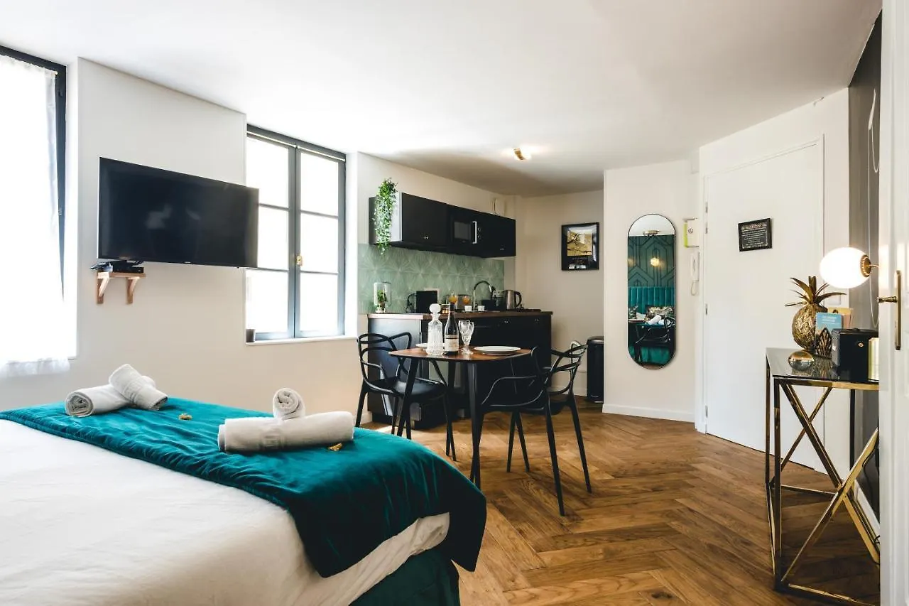 Les Precieuses Suites & Spa I 아비뇽